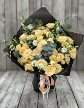 Букет цветов из:  Розы и Лизиантусы #REPLACE_PRED# Кувандыке