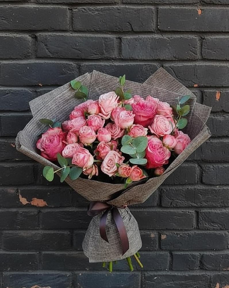 Букет цветов из: Розы в Кувандыке