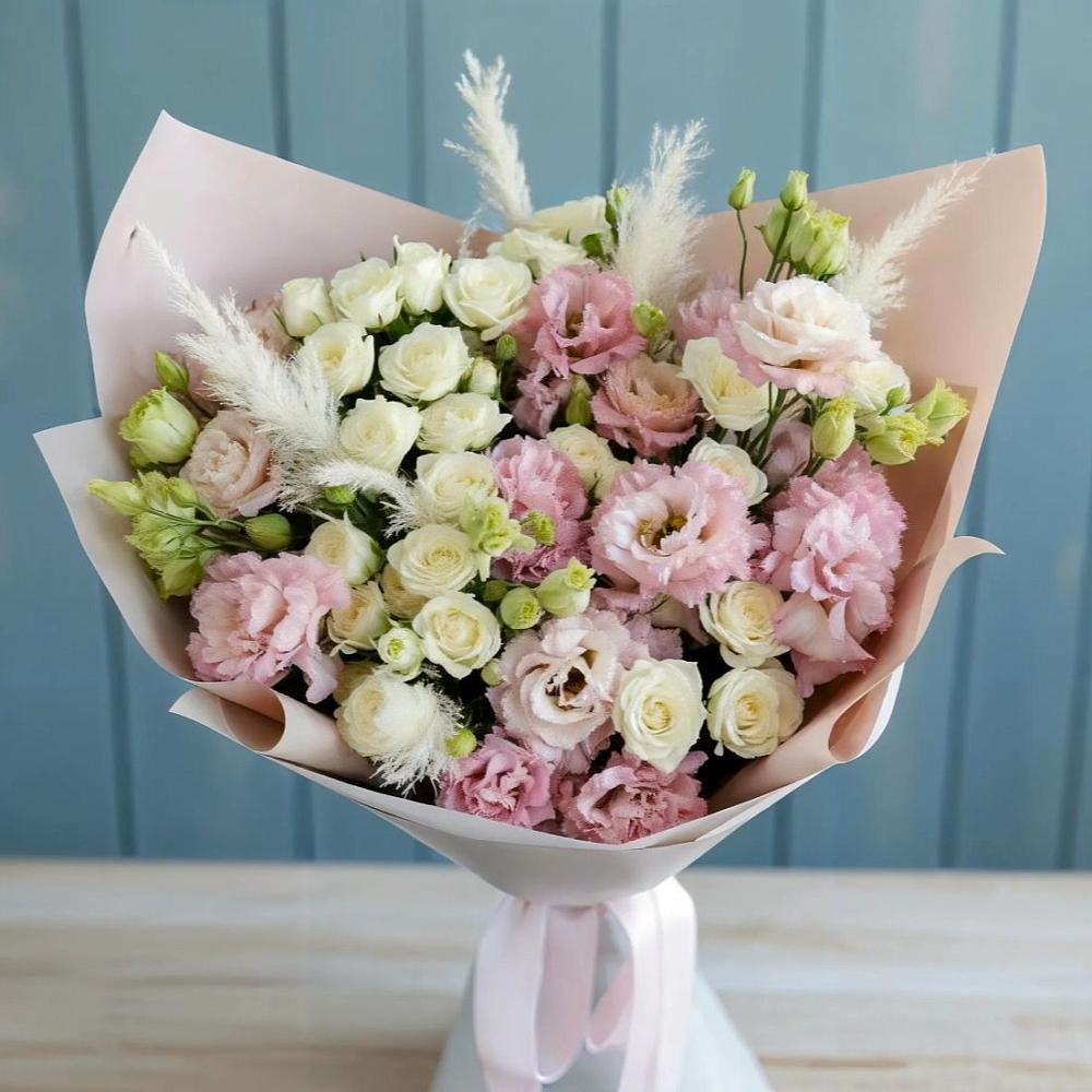 Букет цветов из: Альстромерии и Розы в Кувандыке