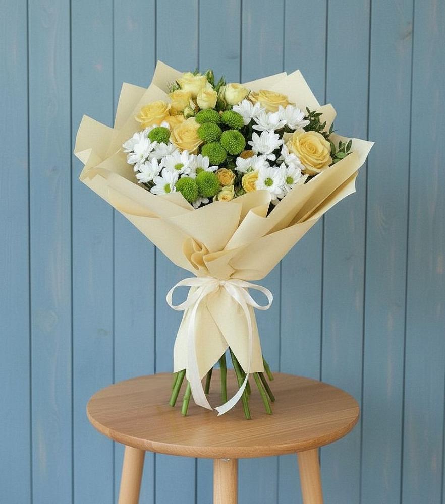 Букет цветов из: Хризантемы и Розы в Кувандыке