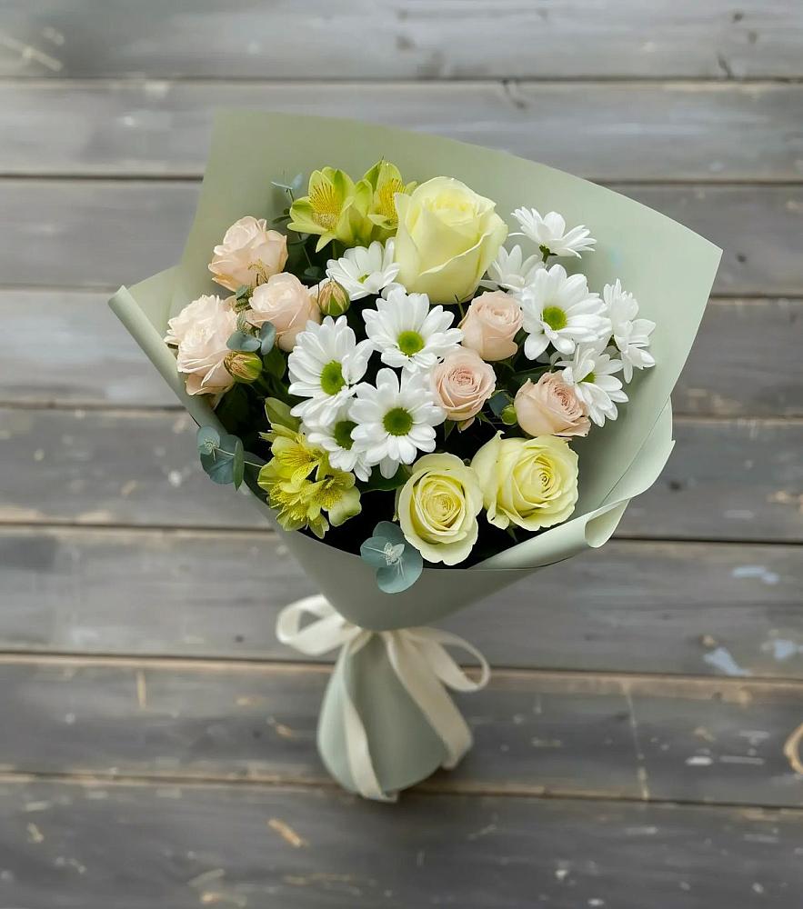 Букет цветов из: Альстромерии, Розы и Хризантемы в Кувандыке