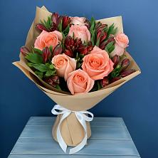 Букет цветов из:  Розы и Альстромерии в Кувандыке