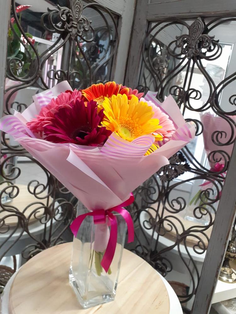 Букет цветов из: Герберы в Кувандыке