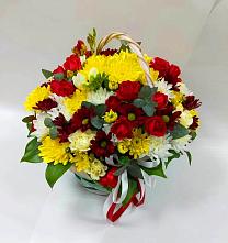 Цветочная композиция из Хризантемы и Розы в корзине в Кувандыке
