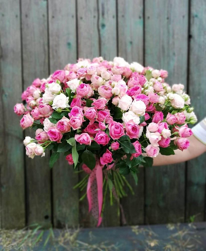 Букет Розовые кустовые розы Натали и Лав Лидия в Кувандыке