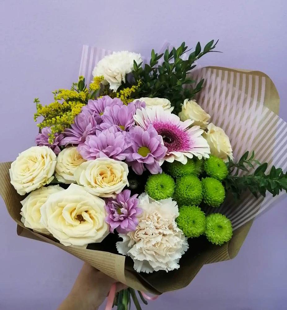 Букет цветов из: Хризантемы, Розы, Гвоздики и Герберы в Кувандыке