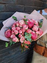 Букет розы в пальмах в Кувандыке Букет цветов из: Розы в Кувандыке