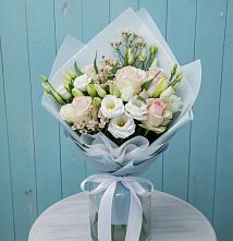Букет цветов из:  Розы и Лизиантусы #REPLACE_PRED# Кувандыке
